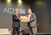 Prefeito de Joinville destaca planejamento e uni&atilde;o como caminhos para o crescimento