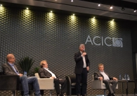 Prefeito de Joinville destaca planejamento e uni&atilde;o como caminhos para o crescimento