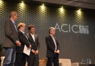 Prefeito de Joinville destaca planejamento e uni&atilde;o como caminhos para o crescimento