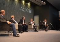 Prefeito de Joinville destaca planejamento e uni&atilde;o como caminhos para o crescimento