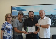 Presidente da Acic presta homenagem &agrave; Pol&iacute;cia Militar 