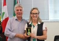  Presidente da Acic re&uacute;ne e homenageia colaboradores 