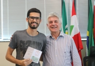  Presidente da Acic re&uacute;ne e homenageia colaboradores 