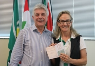  Presidente da Acic re&uacute;ne e homenageia colaboradores 