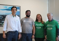 Primeira caminhada ecol�gica recolhe meia tonelada de res�duos