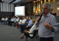 Prioridades da regi&atilde;o Sul s&atilde;o entregues &agrave; bancada de deputados do Sul 