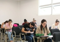 Professores passam por avalia��o do Pr�mio Acic do Professor neste domingo