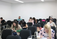 Professores passam por avalia��o do Pr�mio Acic do Professor neste domingo