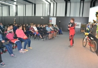 Projeto Escolas na Acic recebe mais de 150 estudantes de Crici�ma