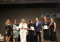 Reconhecimento e emo&ccedil;&atilde;o na entrega do Pr&ecirc;mio Mulher Empres&aacute;ria