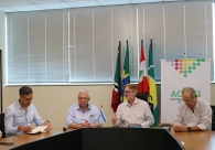 Representantes de empresa israelense conhecem a Acic