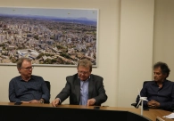 Representatividade pol&iacute;tica e instala&ccedil;&atilde;o de ped&aacute;gios pautam reuni&atilde;o da Acic