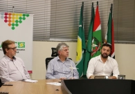 Representatividade pol&iacute;tica e instala&ccedil;&atilde;o de ped&aacute;gios pautam reuni&atilde;o da Acic