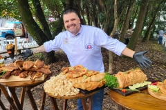 Torresmofest est&aacute; de volta a Joinville e as hist&oacute;rias do cabeleireiro Jonathan Gon&ccedil;alves e da empres&aacute;ria Silly Gripa Ransdorf