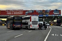 Receita Federal intercepta 10 &ocirc;nibus e apreende R$ 400 mil em eletr&ocirc;nicos, cigarros e medicamentos em Garuva