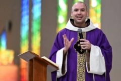 Havan transmitir&aacute; Santo Ros&aacute;rio do Frei Gilson no estacionamento da loja de Brusque, neste s&aacute;bado