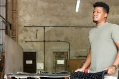 Fabiano Sim&atilde;o: o design como forma de sobreviv&ecirc;ncia &agrave; autoafirma&ccedil;&atilde;o