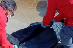 Corpo de homem &eacute; encontrado por banhistas em praia de Balne&aacute;rio Barra do Sul