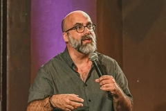 Escritor internacional com obra adaptada pela Netflix ser&aacute; destaque no Festival Liter&aacute;rio, em Joinville