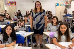 Do giz &agrave; lousa digital: uma vida dedicada &agrave; educa&ccedil;&atilde;o em Joinville