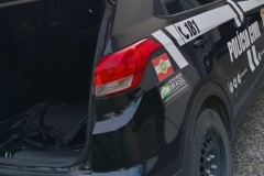 Instrutor de tiro com medida protetiva por viol&ecirc;ncia dom&eacute;stica &eacute; preso com armas ilegais em Joinville