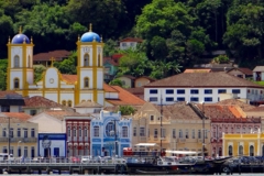 S&atilde;o Francisco do Sul | For&ccedil;a econ&ocirc;mica, patrim&ocirc;nio cultural e ref&eacute;m de um acesso rodovi&aacute;rio colapsado