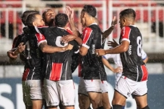 Com port&otilde;es fechados, JEC bate o Carlos Renaux e conquista a primeira vit&oacute;ria em 2026