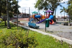 Vereadores fiscalizam melhorias em pra&ccedil;a no bairro Costa e Silva, em Joinville