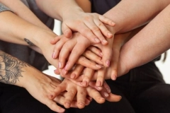 Teatro Juarez Machado recebe evento especial pelo Dia da Mulher em Joinville