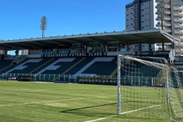 Em crise, Joinville visita o Figueirense pelo quadrangular do rebaixamento no Catarinense