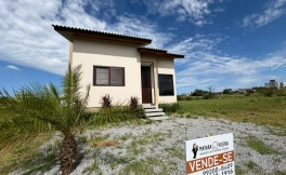 Casa nova no Jardim Am&eacute;lia- Po&ccedil;o 03