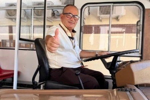 Meio s&eacute;culo ao volante: motorista acompanha crescimento de Joinville