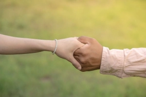 Como controlar crise de ansiedade? Saiba o que fazer