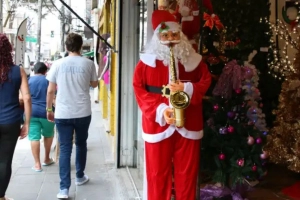 Com&eacute;rcio de Joinville amplia hor&aacute;rio de funcionamento para compras de Natal