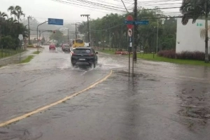 Temporais com chuva volumosa colocam Joinville em alerta at&eacute; domingo
