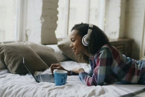 Qual m&uacute;sica voc&ecirc; est&aacute; ouvindo nas plataformas digitais?