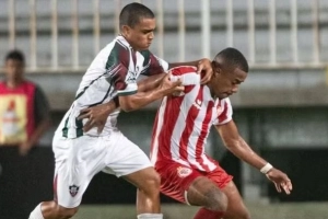 Fluminense de Joinville vence o Herc&iacute;lio Luz pela S&eacute;rie B do Catarinense 