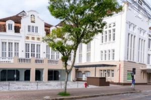 Pr&eacute;dio da Harmonia-Lyra tem fachada restaurada e ser&aacute; reinaugurado com festa em Joinville