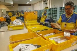 Correios inaugura d&eacute;cimo ponto de coleta em Joinville