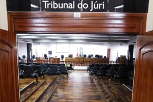 Tr&ecirc;s integrantes de fac&ccedil;&atilde;o criminosa s&atilde;o condenados por ataque armado em resid&ecirc;ncia em Joinville