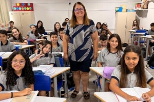Do giz &agrave; lousa digital: uma vida dedicada &agrave; educa&ccedil;&atilde;o em Joinville
