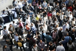 Evento n&atilde;o &eacute; networking: a diferen&ccedil;a entre palco e leitura de mercado