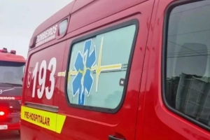 Motociclista de 21 anos morre ap&oacute;s colis&atilde;o com caminh&atilde;o na BR-101, em Joinville