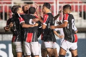 Com port&otilde;es fechados, JEC bate o Carlos Renaux e conquista a primeira vit&oacute;ria em 2026