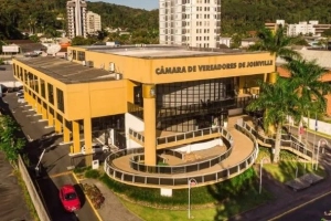 CVJ antecipa devolu&ccedil;&atilde;o de recursos e repassa R$ 8 milh&otilde;es &agrave; Prefeitura de Joinville