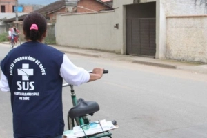 Avan&ccedil;a na C&acirc;mara de Joinville proposta de reajuste para agentes de sa&uacute;de e projeto de capacita&ccedil;&atilde;o contra engasgamento