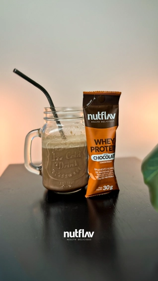 Nada melhor do que, com esse calor, um whey geladinho e saboroso ðŸ˜‹ðŸ§Š  Quem concorda respira...e corre no meu site pra garantir o seu.