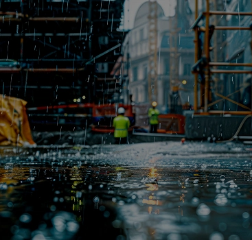 Chuvas, paralisa&ccedil;&otilde;es e retrabalho: como o clima impacta a qualidade da obra