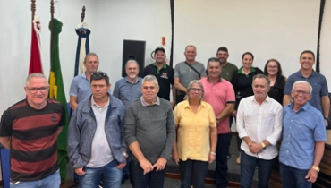 Diretoria e Conselheiros da Cerpalo visitam subestação