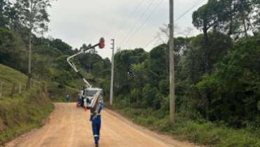 Ampliação de rede no Alto Penha